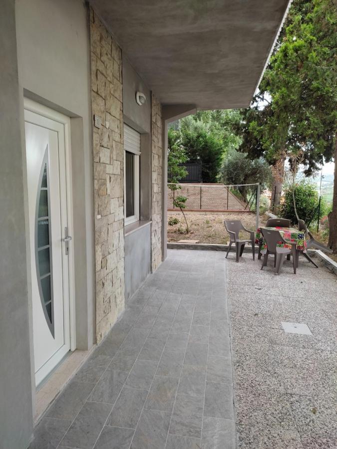 Villa Paoletti, Appartamento Confortevole Nel Cuore Di Gradara Exteriör bild