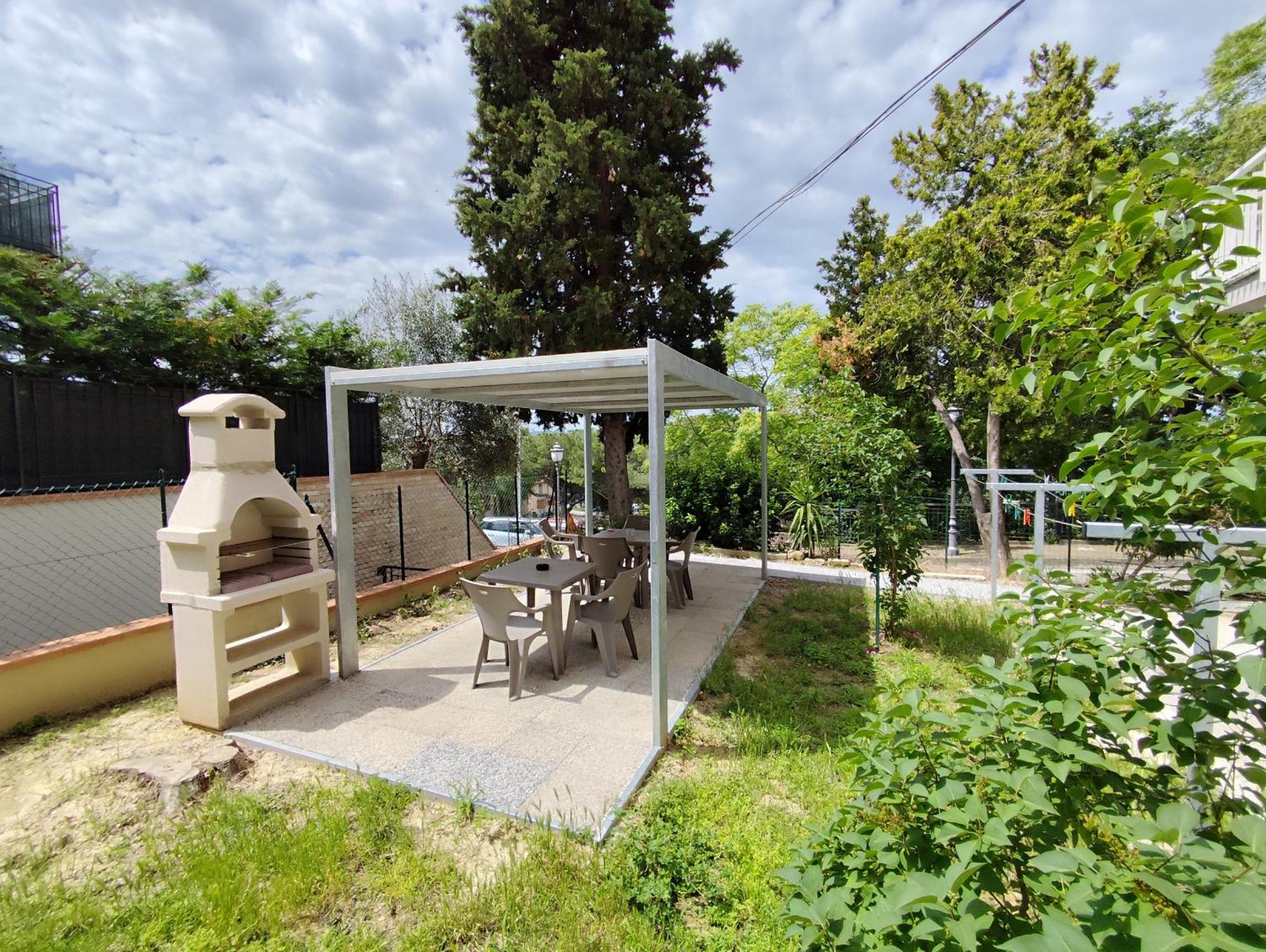 Villa Paoletti, Appartamento Confortevole Nel Cuore Di Gradara Exteriör bild